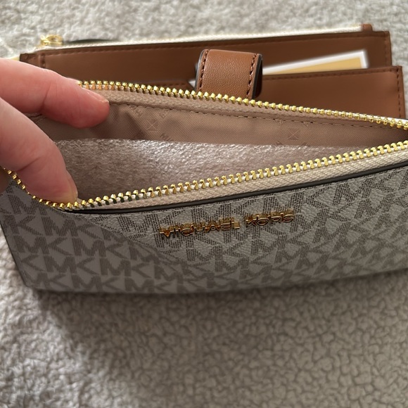 Michael Kors Beige Wristlet - Picture 7 of 8
